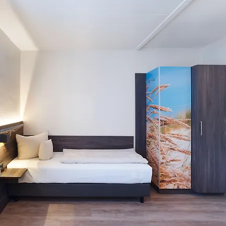 Hotel Art 3*