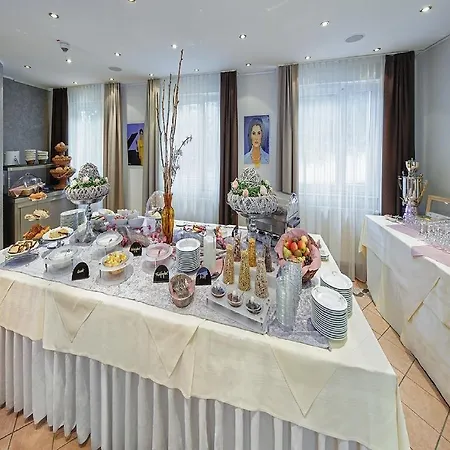 Art 3* Aachen
