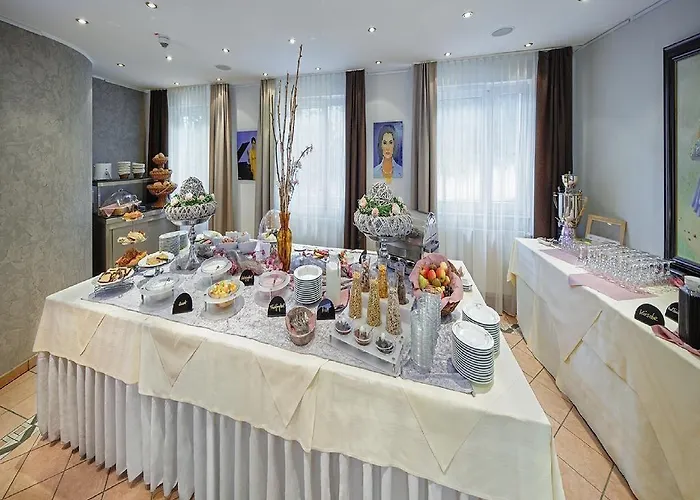 アート 3* アーヘン