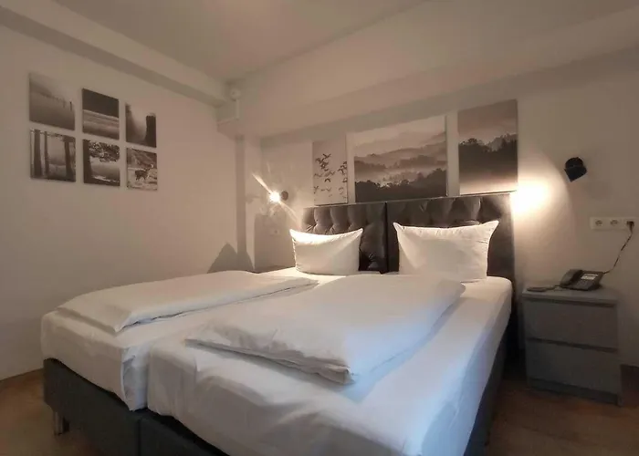 Art Hotell 3*